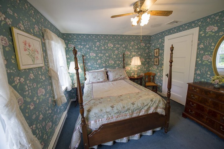 Room 30 of 40