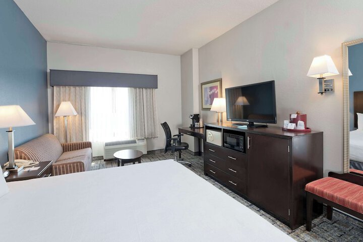 Room 15 of 35
