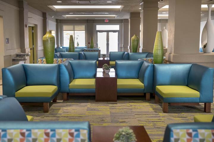 Cedar Points Express Hotel