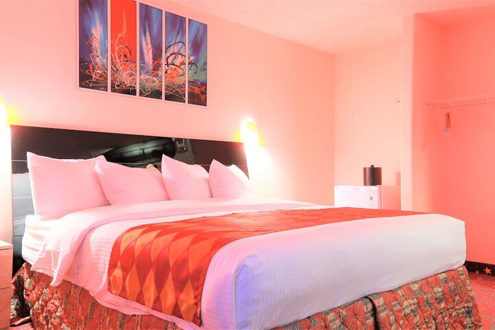Crystal Star Inn Edmonton Airport