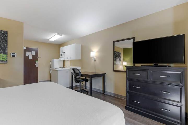 Room 19 of 28
