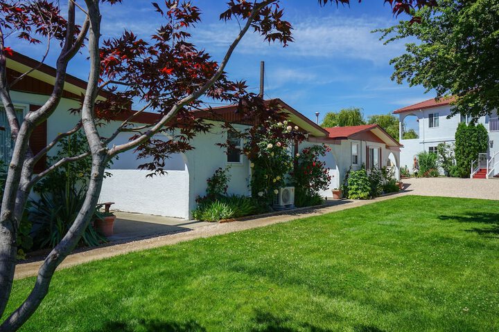 Sandy Beach Suites