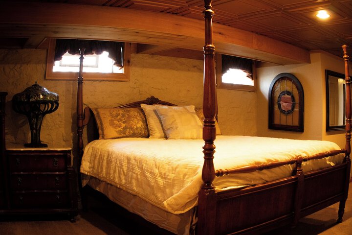 Chateau Connellsville
