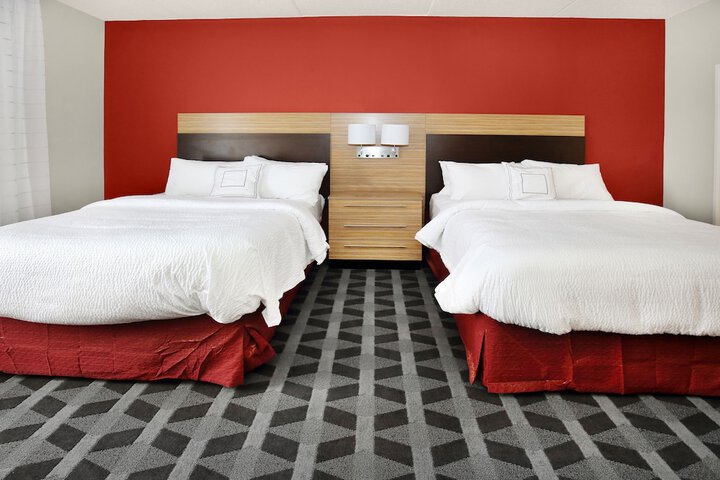 TownePlace Suites Grove City Mercer / Outlets