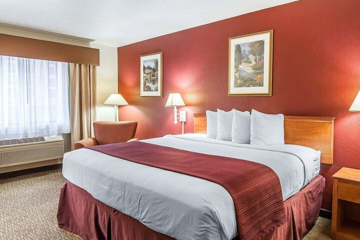 Room 16 of 37