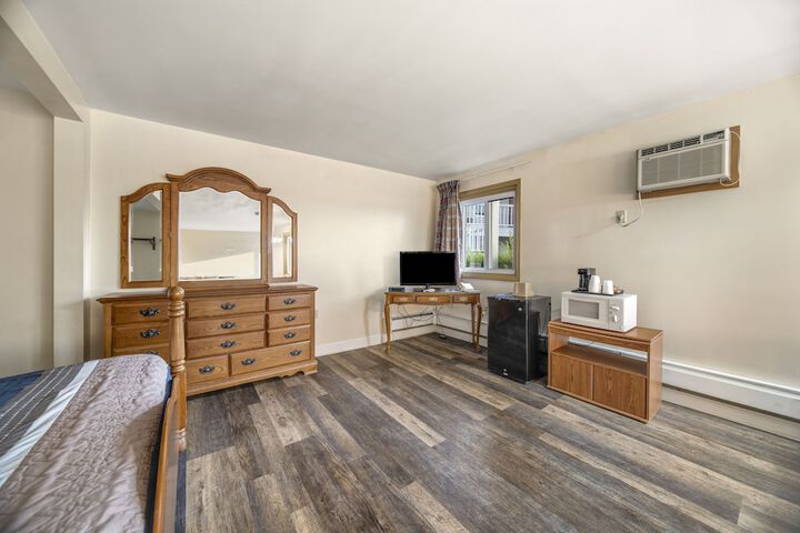 Room 22 of 59