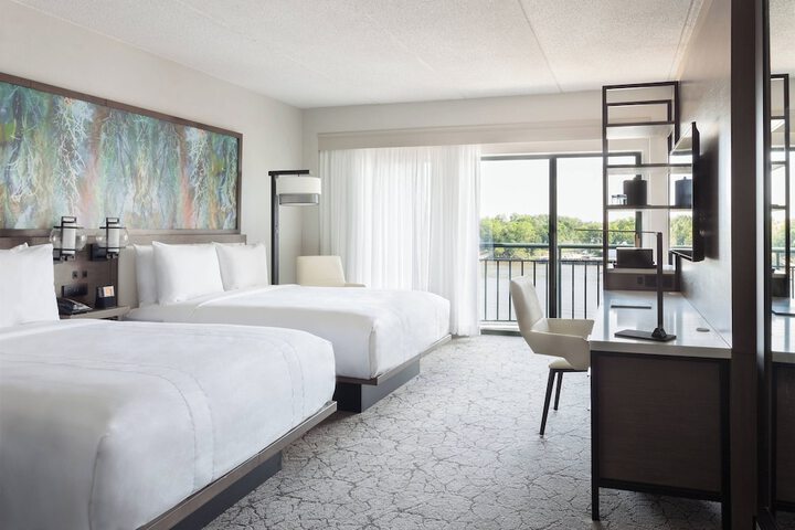 Marriott Savannah Riverfront