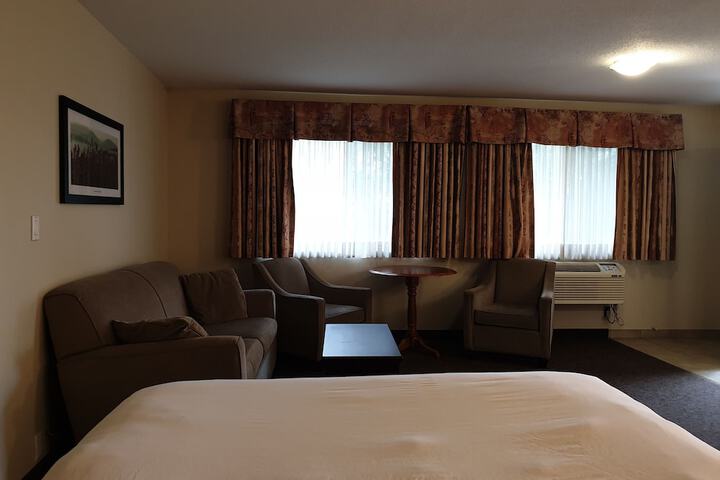 Room 34 of 99