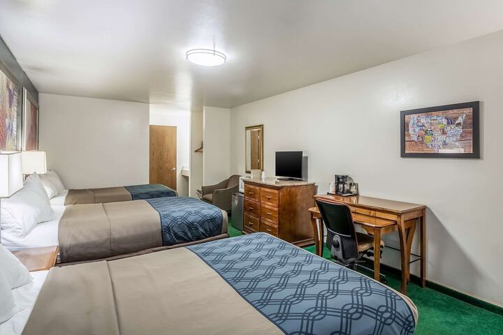 Room 14 of 30