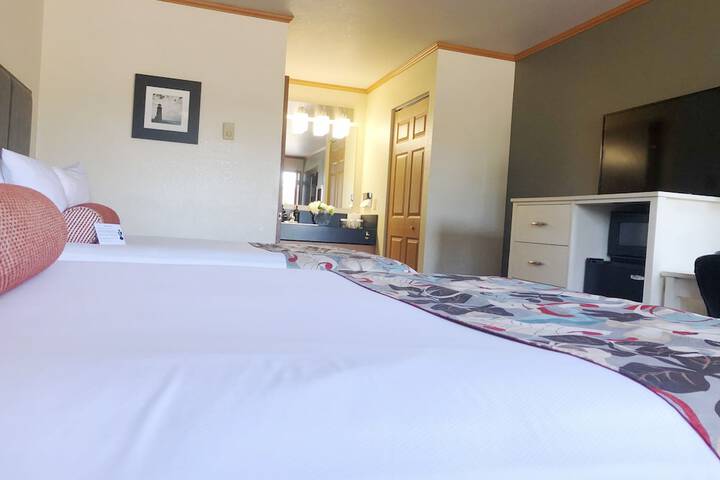 River House Inn a Baymont by Wyndham