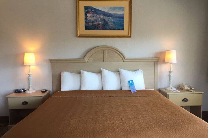 Room 30 of 62
