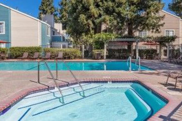 Global Luxury Suites in Downtown San Ramon