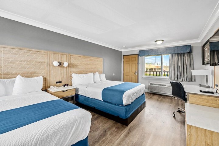 Room 33 of 36