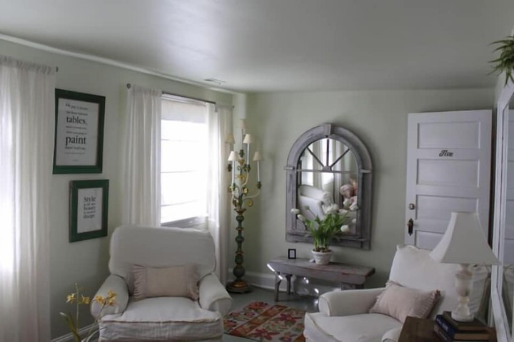 Room 10 of 40
