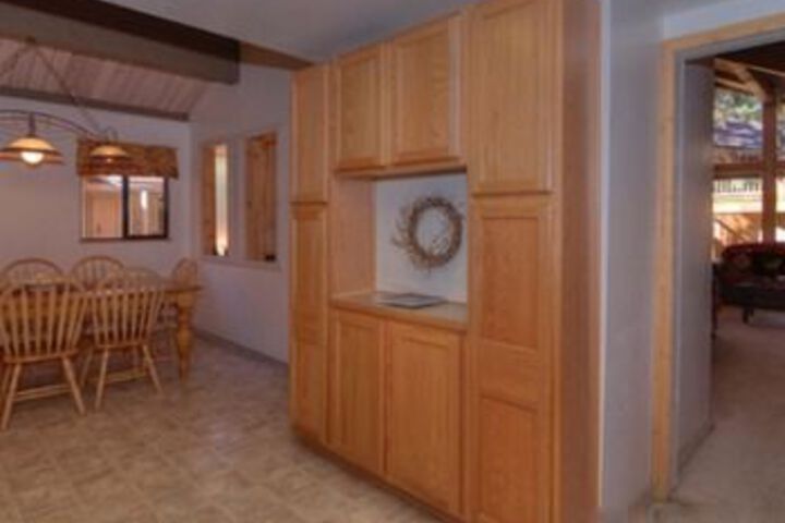 Spacious 3 North Shore Townhome 3 Br Townhouse by RedAwning