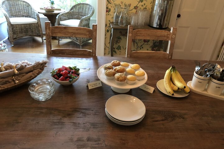 Dining 70 of 76