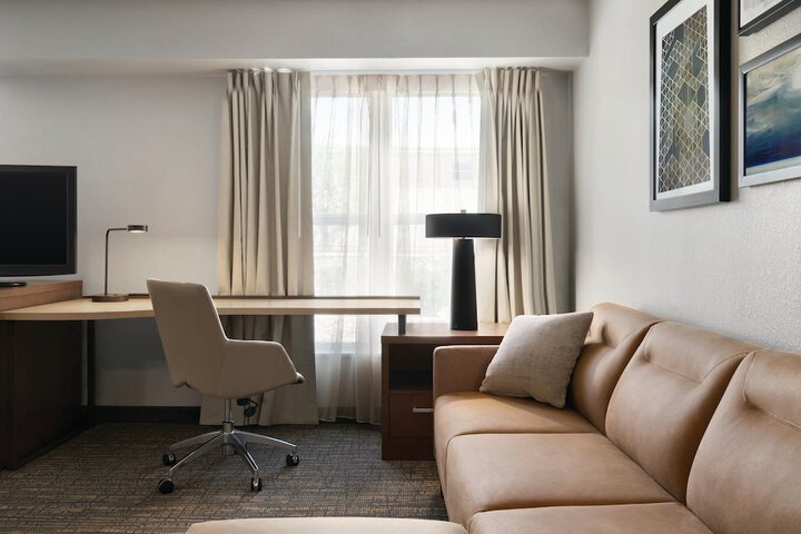 Room 12 of 28