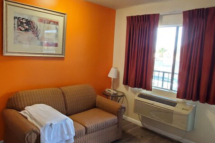 Room 111 of 154