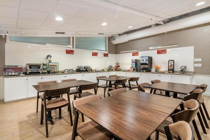 Best Western Plus Waltham Boston