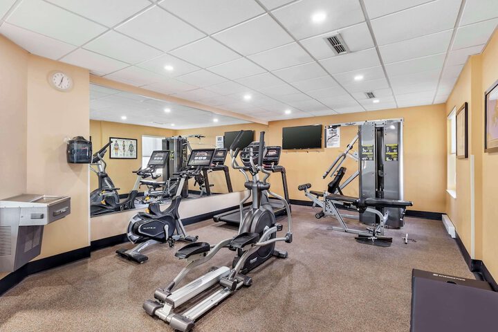 Best Western Plus Executive Inn