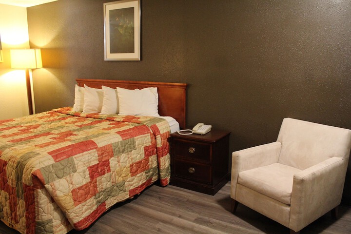 Regency Inn