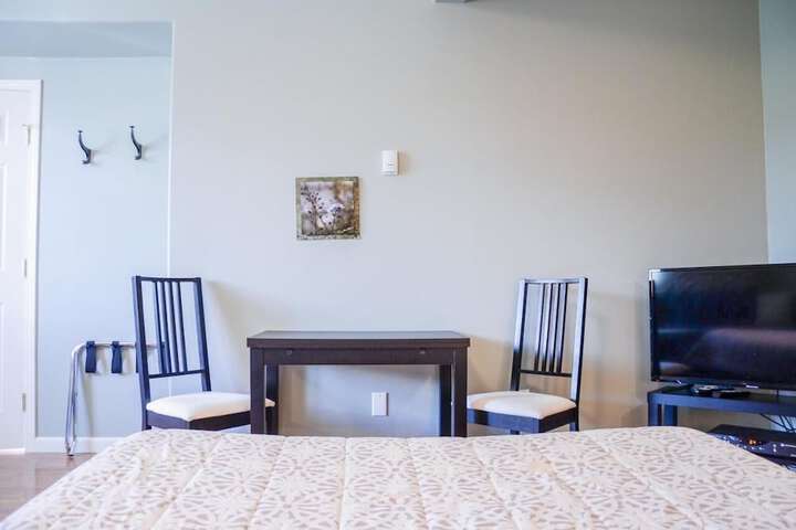 Room 28 of 61