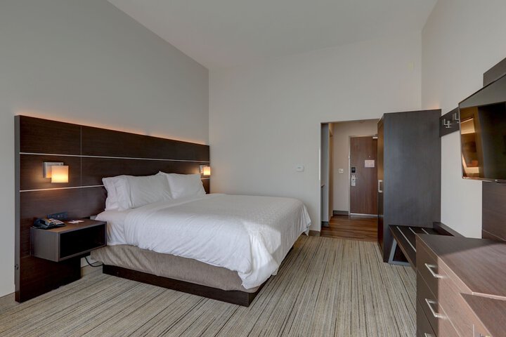 Room 35 of 56