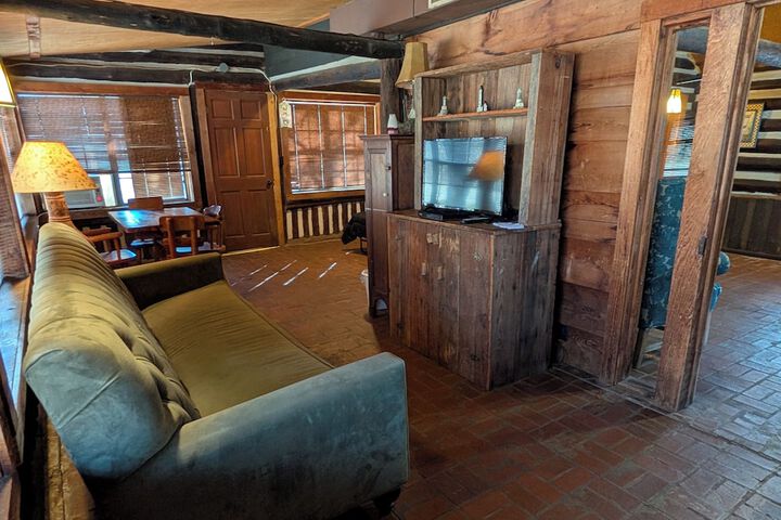 Cedarvale Cabins at Turner Falls