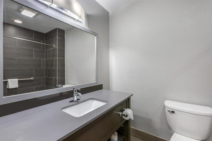 Best Western Plus Lampasas Inn & Suites