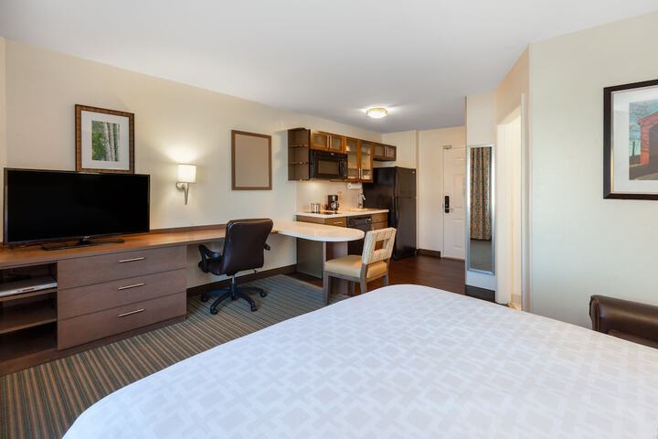 Candlewood Suites West Springfield by IHG