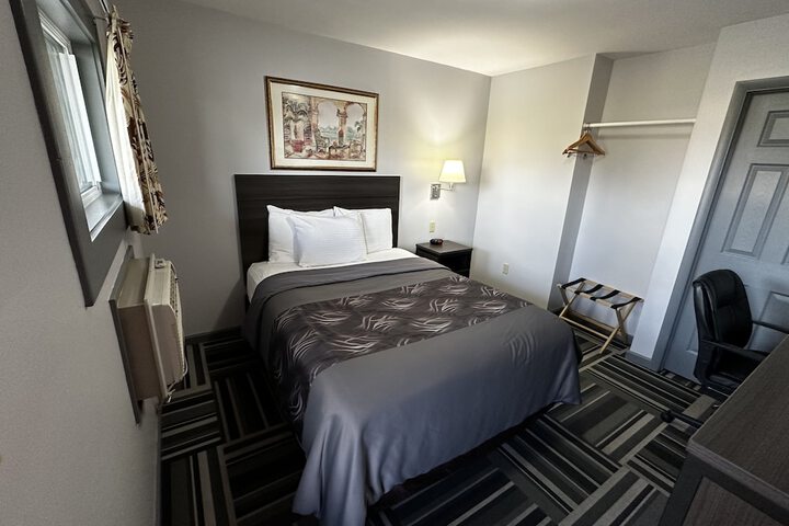 Room 3 of 13