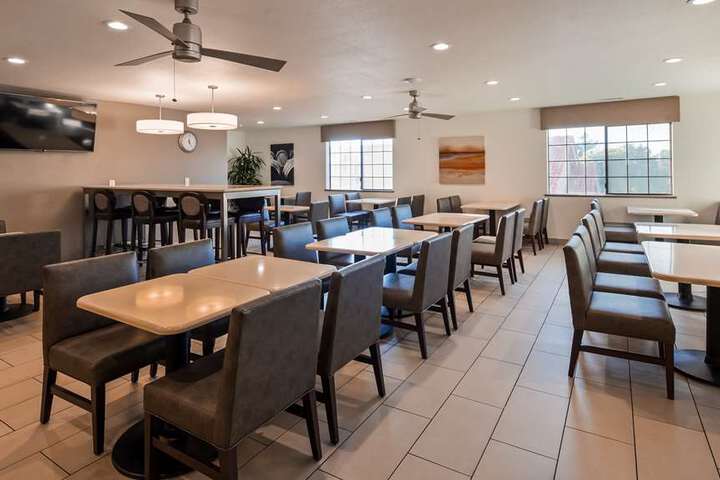 Colony Inn (formerly Best Western PLUS Colony Inn)