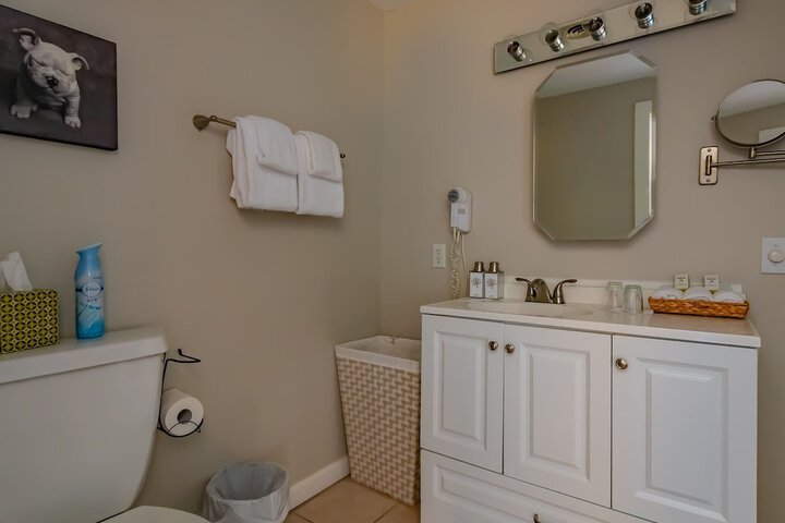 Room 18 of 49