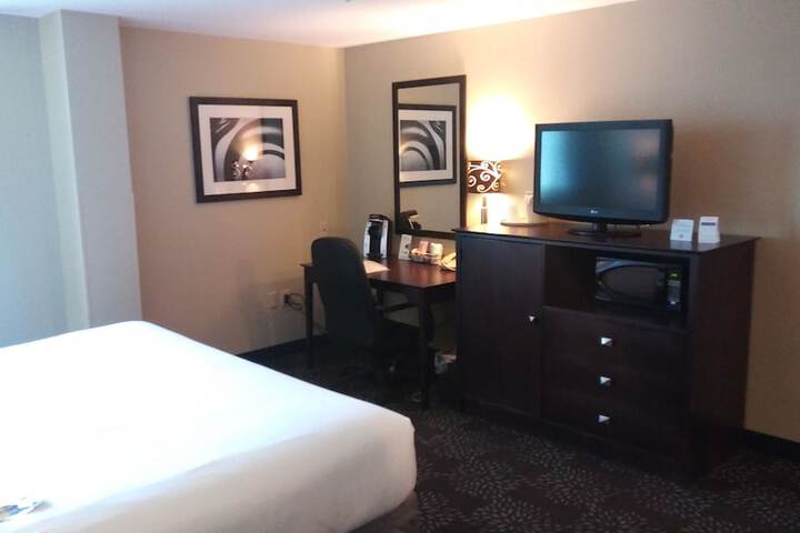 Room 25 of 69