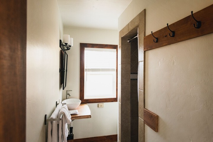 Room 45 of 62