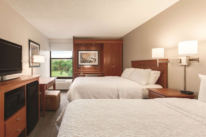 Room 17 of 24