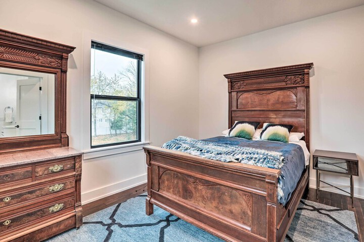 Grand Long Branch Home: 1 Block to Beach!