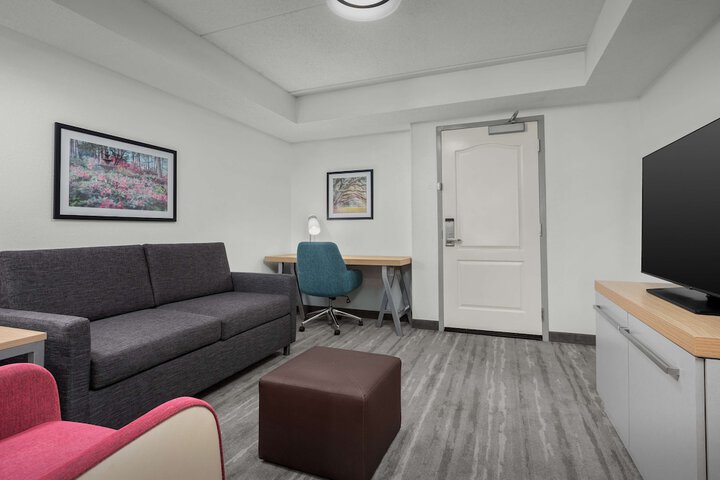 Room 18 of 40