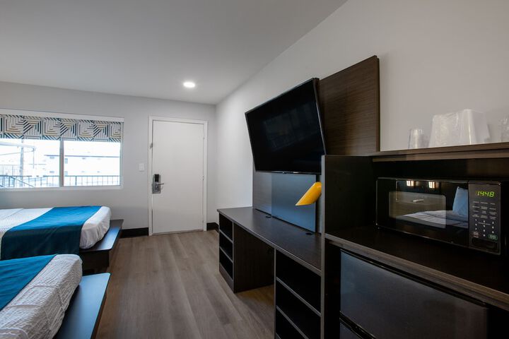 Room 11 of 31