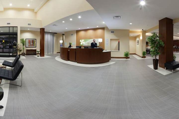 Hotel Interior 6 of 37