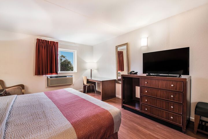 Motel 6 Tinton Falls NJ – Neptune