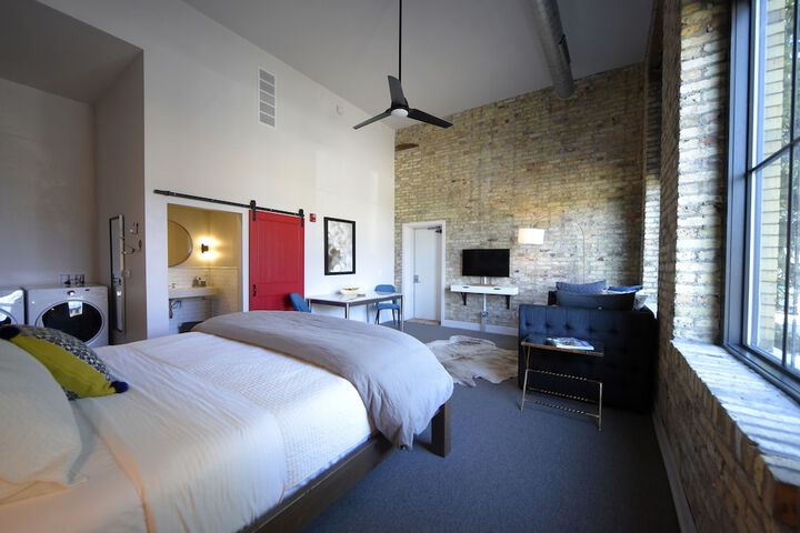 Room 36 of 48