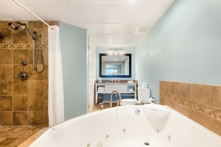 Room 71 of 250