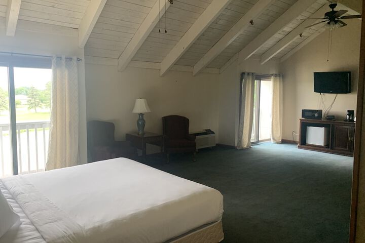 Room 17 of 54