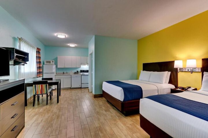 The Island Hotel Near Beach Port Aransas