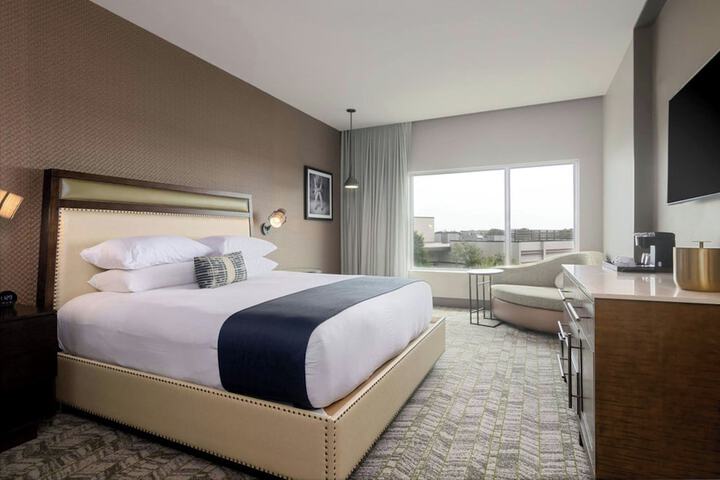 The Stella Hotel Autograph Collection