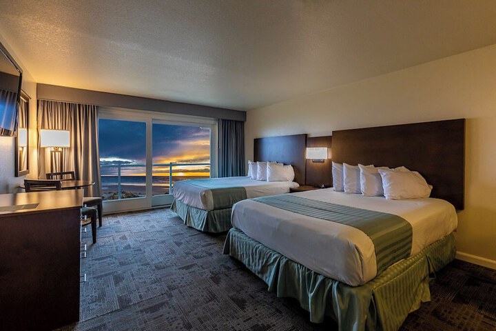 Driftwood Shores Resort & Conference Center