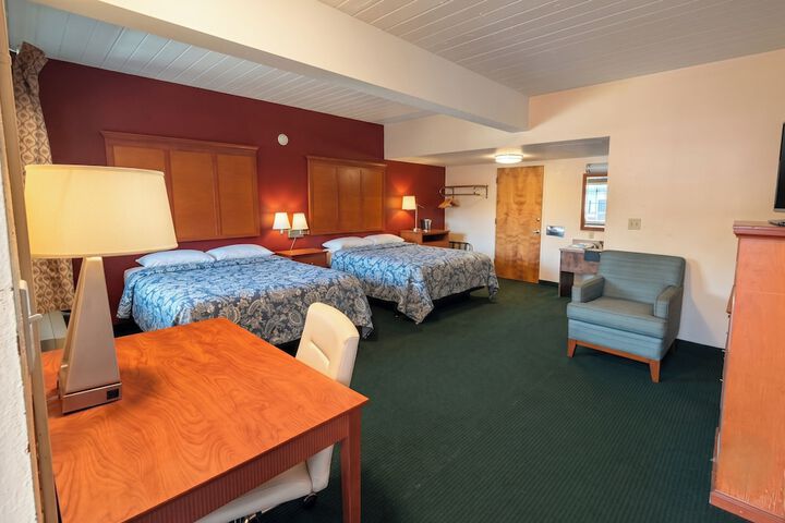 Travelers Inn by OYO Longview Kelso