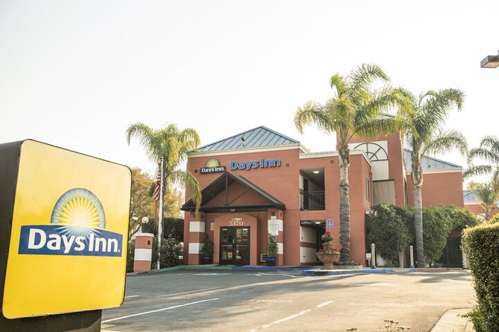 Days Inn by Wyndham Concord