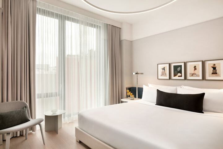 Room 49 of 78